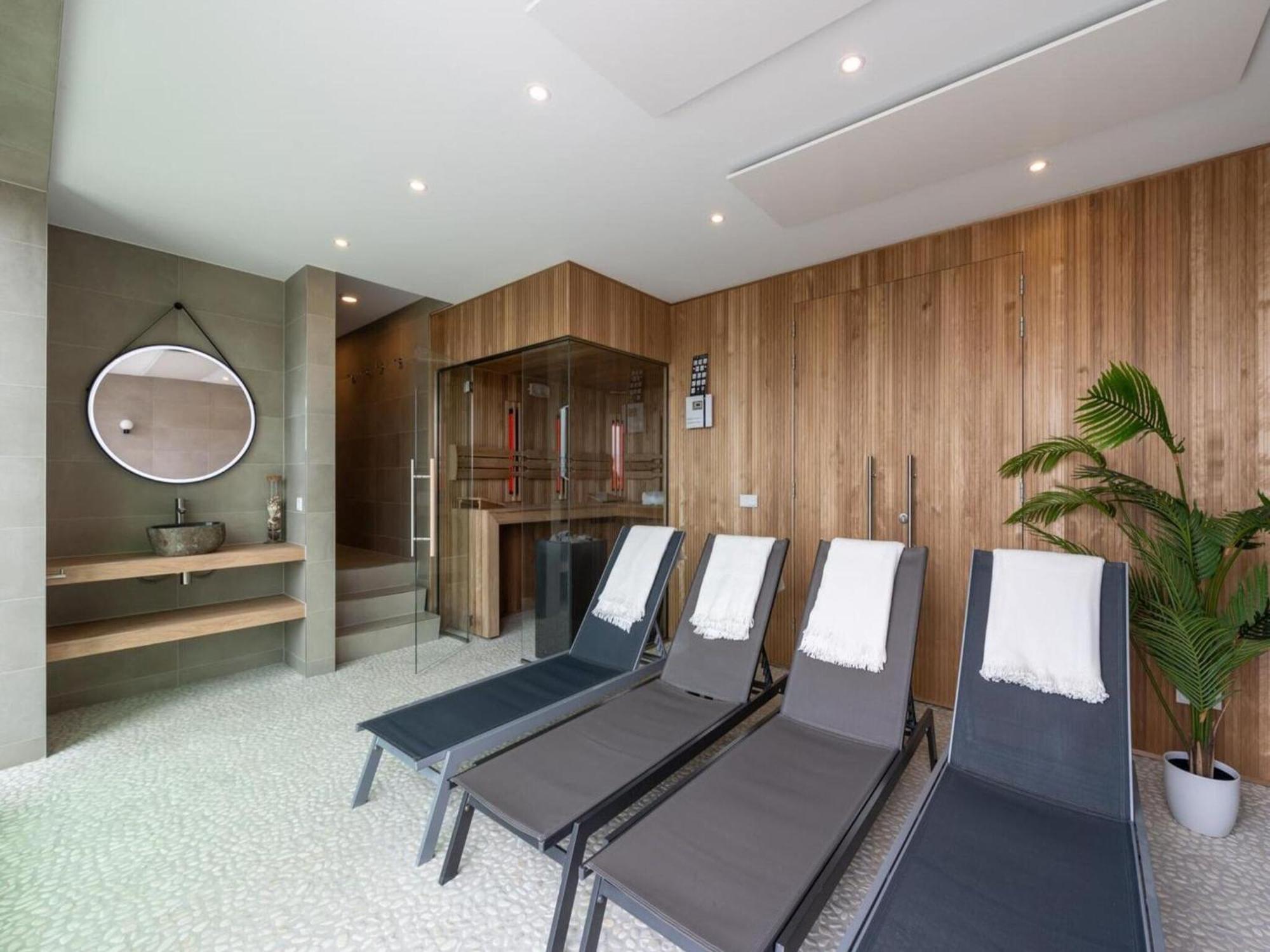 Vakantiehuis Attractive With Jetty Kamperland
